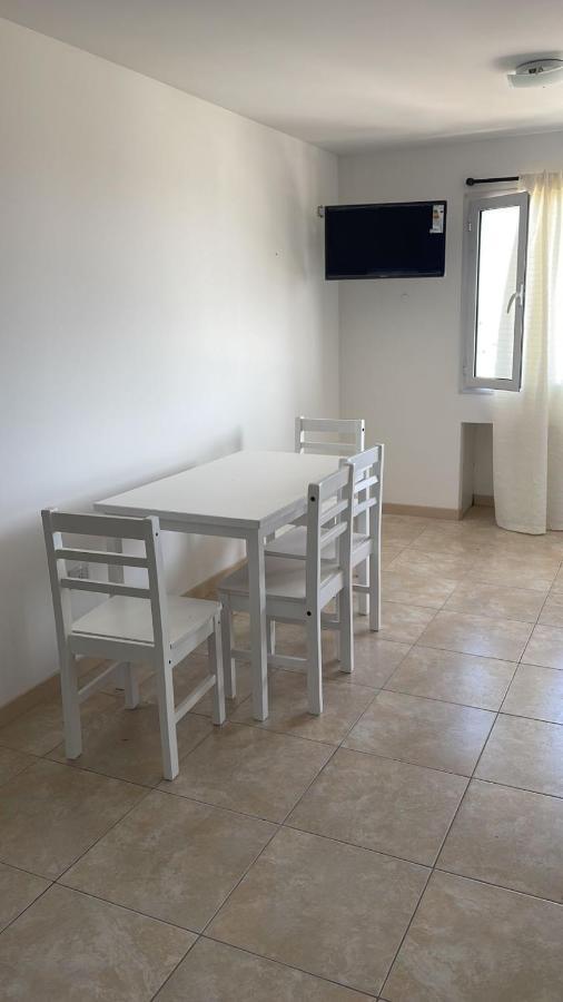 Nehuen Apart Apartment เนวเก็น ภายนอก รูปภาพ