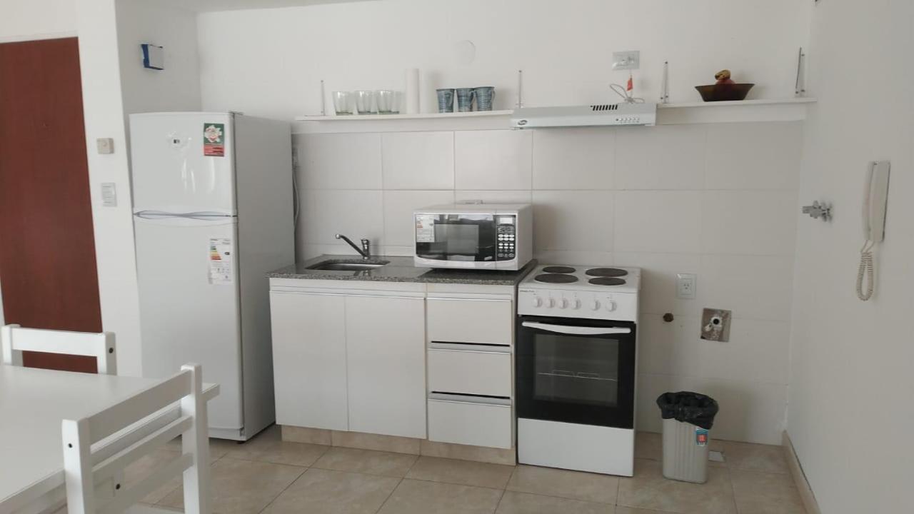 Nehuen Apart Apartment เนวเก็น ภายนอก รูปภาพ